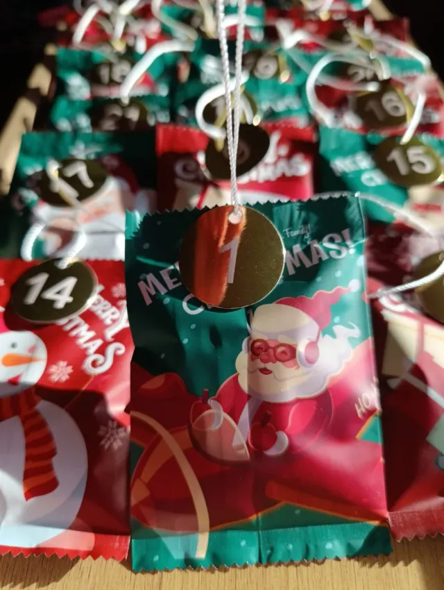 Calendario Avvento Natale 24 Giorni