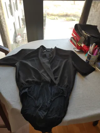 Body camisa negro