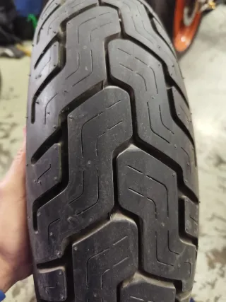 Neumático Dunlop 150/80B16 71H D404 Harley Davidso