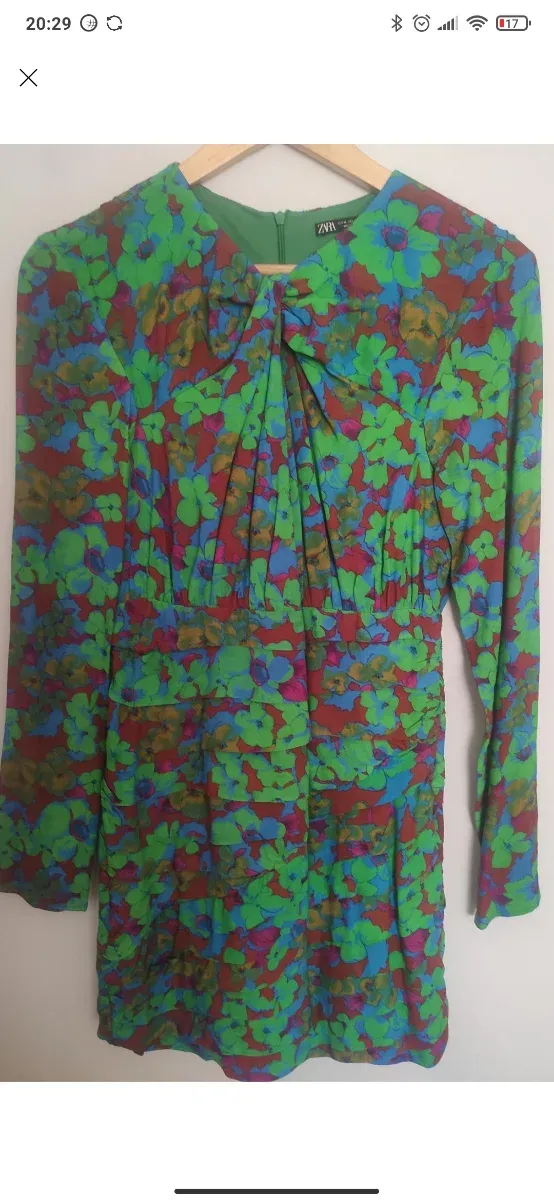 Vestido estampado Zara verde y multicolor
