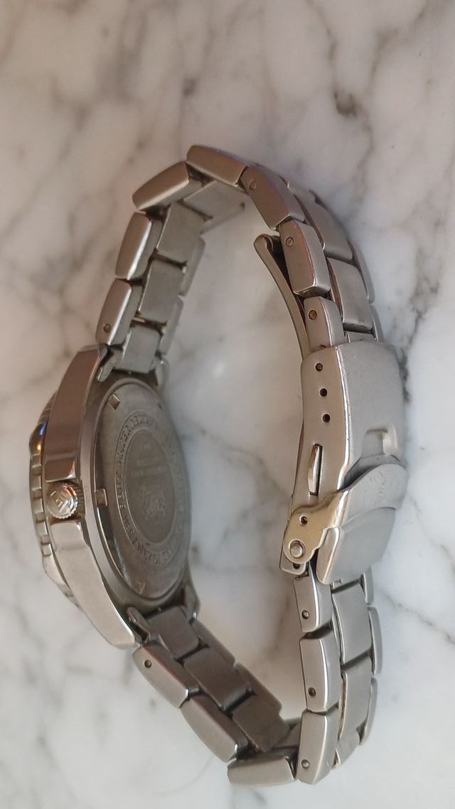 Reloj Festina Quartz Plata y Naranja