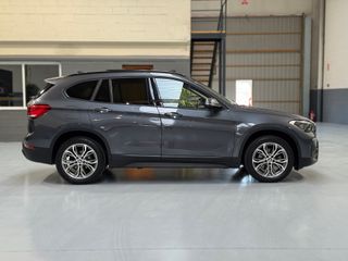 BMW X1 sDrive18i DCT