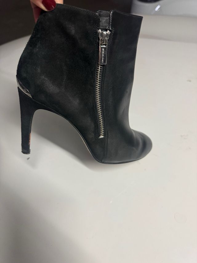 Botines Michael Kors Negros