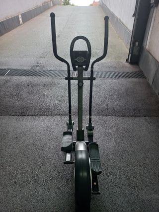 Bicicleta Elíptica BH Fitness