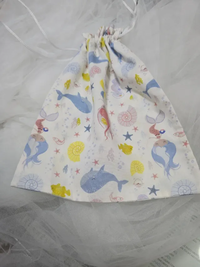 Bolsa de tela con sirenas y animales marinos