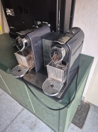 Cafetera Doble Krups Nespresso