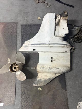 Cola de motor OMG Stern Drive