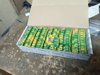 Terminal carril DIN para toma de tierra