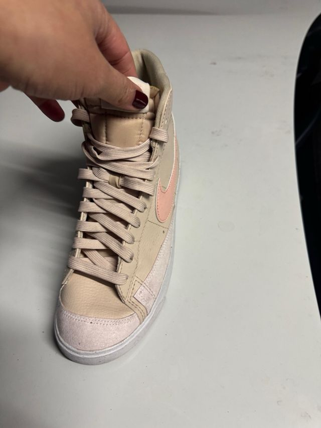 Nike Blazer Mid '77 Beige Rosa Retro