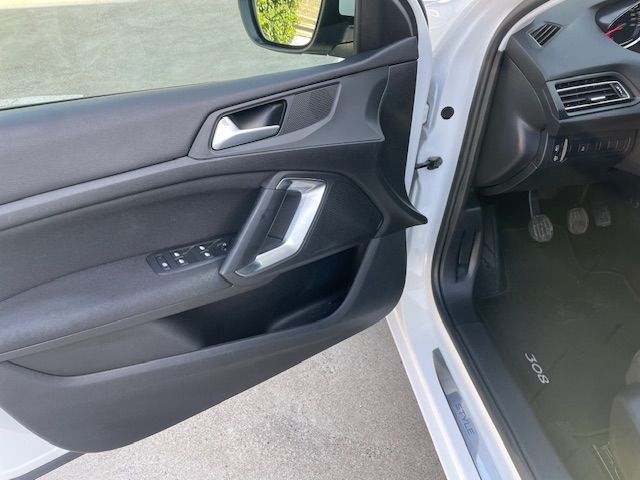 Peugeot 308 BlueHdi 130cv Style