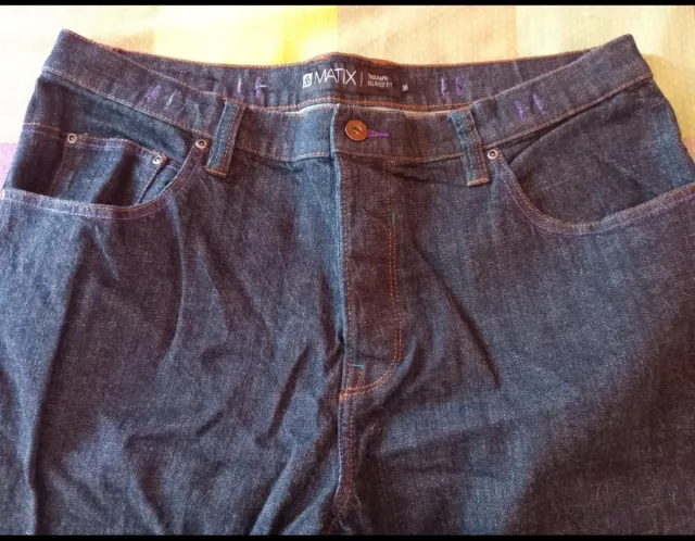 Pantalón vaquero Matix nuevo