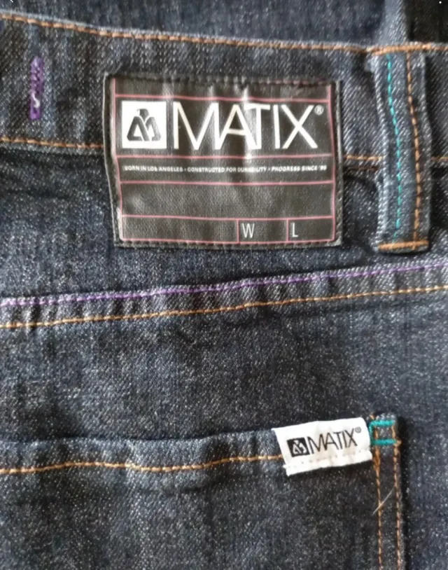 Pantalón vaquero Matix nuevo