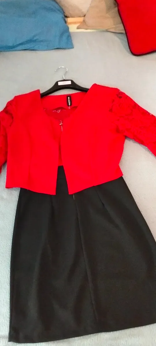 Conjunto vestido y chaqueta rojo