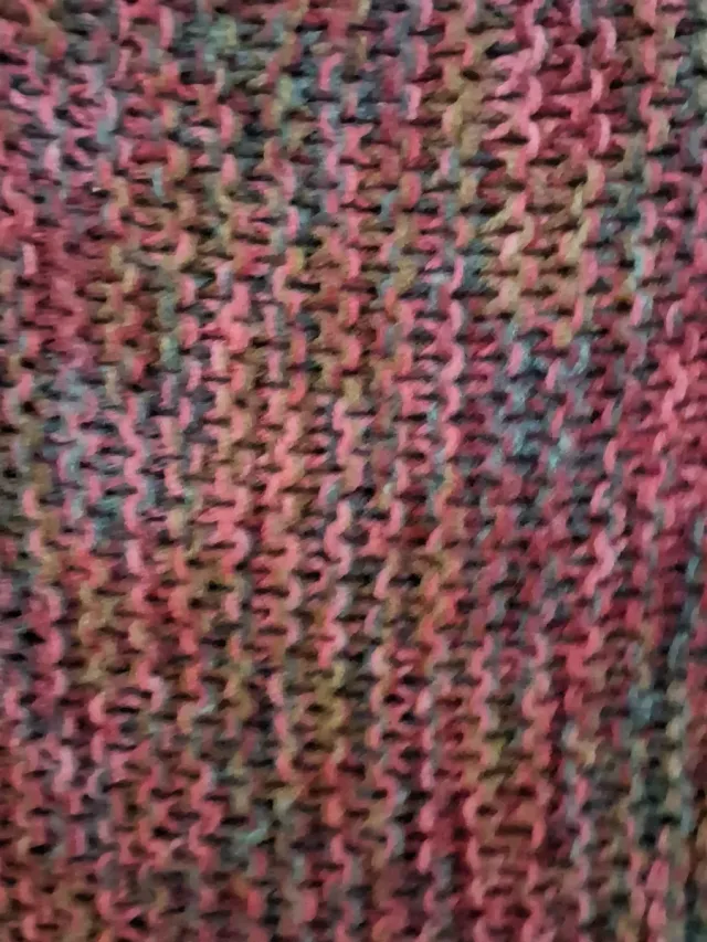 Manton grande pico moteado,a mano