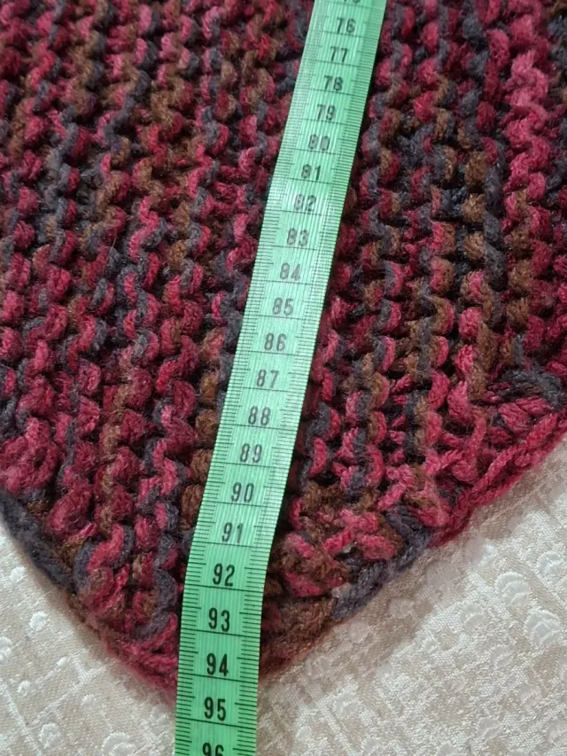 Manton grande pico moteado,a mano