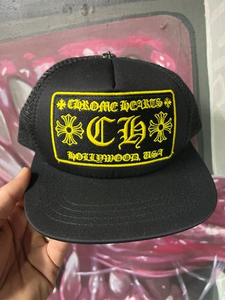 Gorra Trucker Chrome Hearts Negra y Amarilla