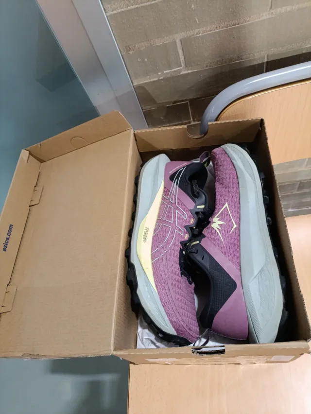 Asics Trabuco 13 T.40,5 Impecables