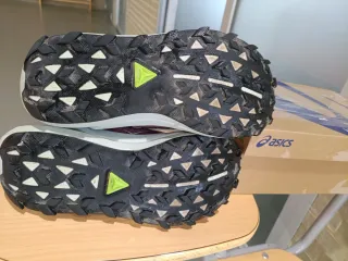 Asics Trabuco 13 T.40,5 Impecables