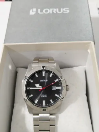Reloj Lorus Solar 10 BAR Negro/Plata
