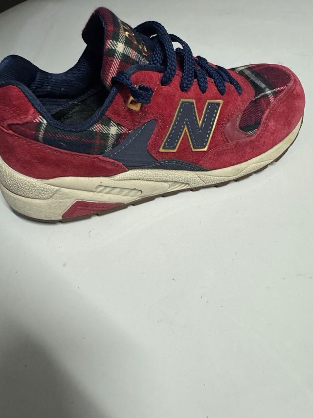 New Balance Retro Azul Rojo