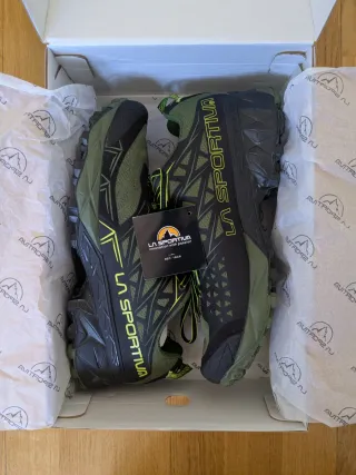 Zapatillas La Sportiva Trail Akyra 44 Verde