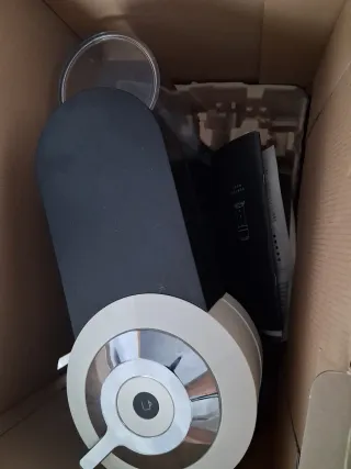 Cafetera Nespresso Vertuo Next DeLonghi WiFi blout