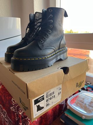 Botas Dr. Martens JADON II Talla 37