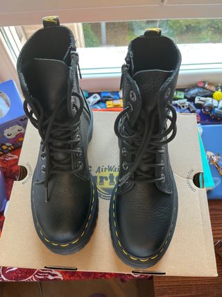 Botas Dr. Martens JADON II Talla 37