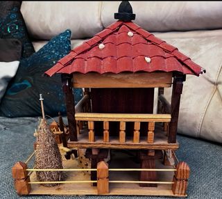 Horreo joyero de madera