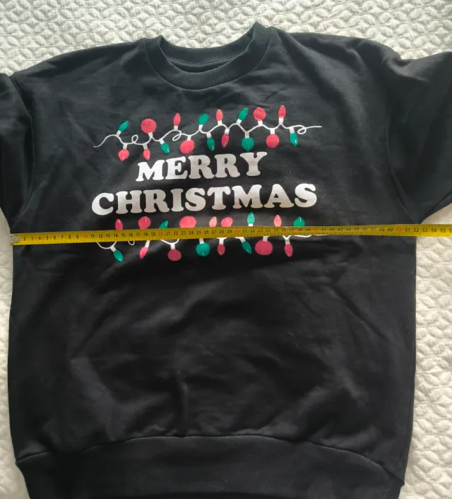 Jersey Navideño talla M, de Lefties