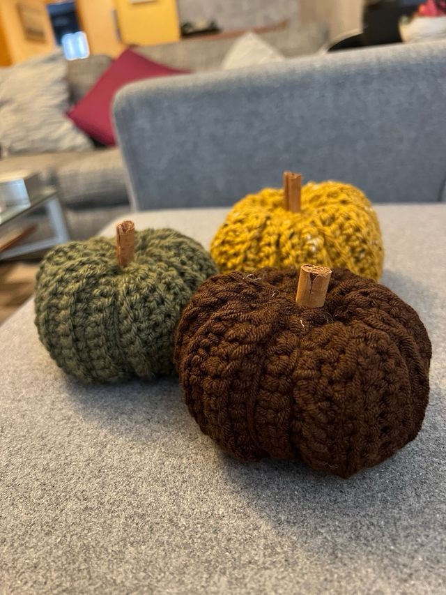 Conjunto de 3 Calabazas de ganchillo decorativas
