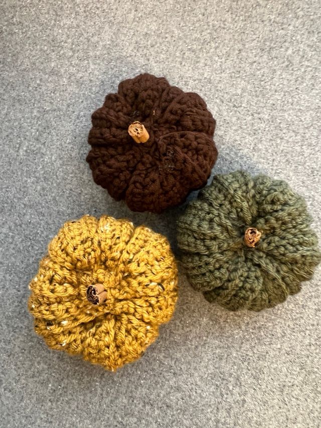 Conjunto de 3 Calabazas de ganchillo decorativas