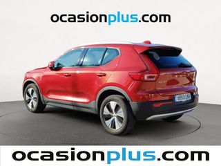 Volvo XC40 T3 Momentum Pro Auto 120 kW (163 CV)