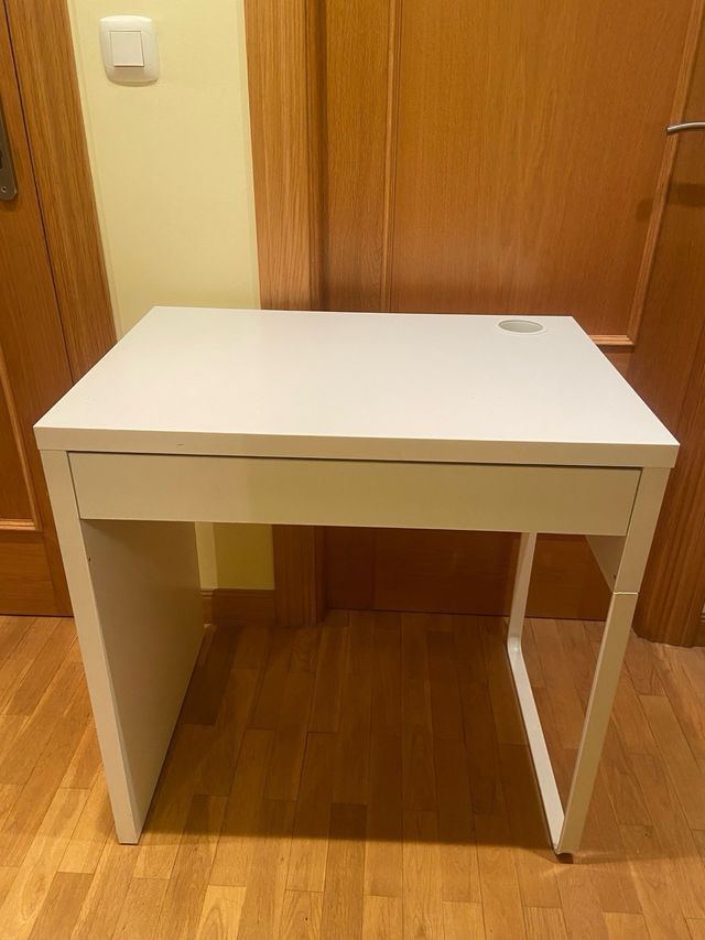 Escritorio blanco moderno mike, en perfecto estado