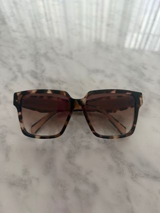 Occhiali da sole Prada tartarugati