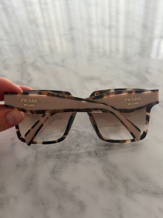 Occhiali da sole Prada tartarugati