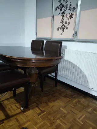 Mesa extensible vintage y 4 sillas