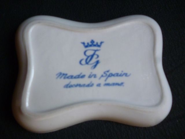 Platillo decorativo escudo monárquico