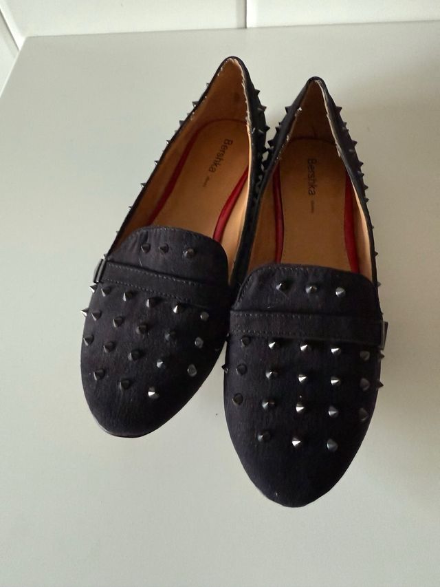 Bailarinas negras con pinchos