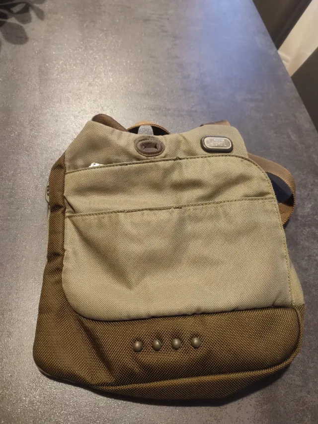 Bolso bandolera Tumi