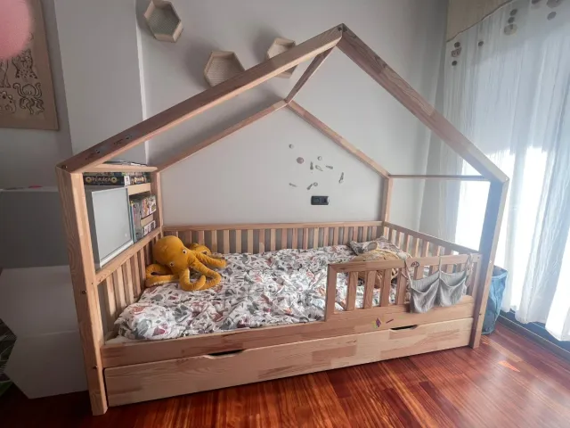 Cama casita con cajón de madera