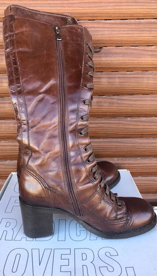 Stivali OXS donna marrone lacci