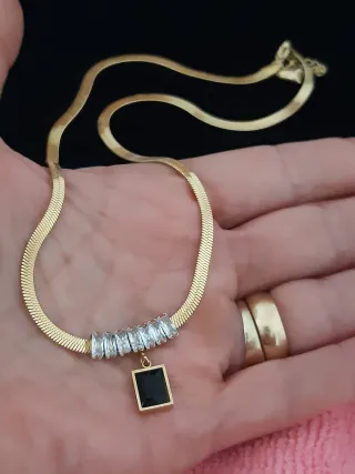 Collar dorado acero con baño de oro