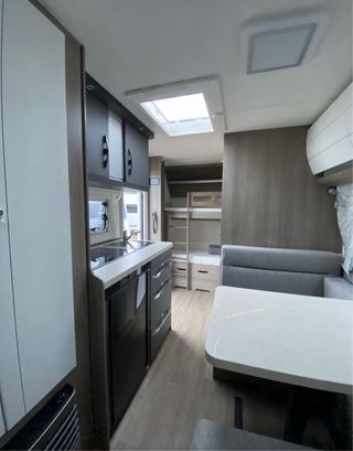 Caravana Hobby 470 On Tour