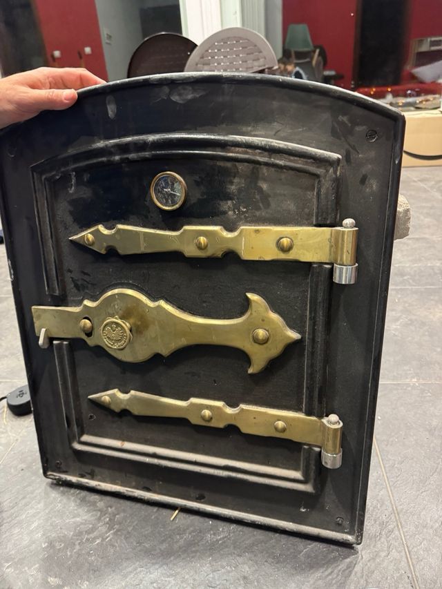 Puerta decorativa de hierro