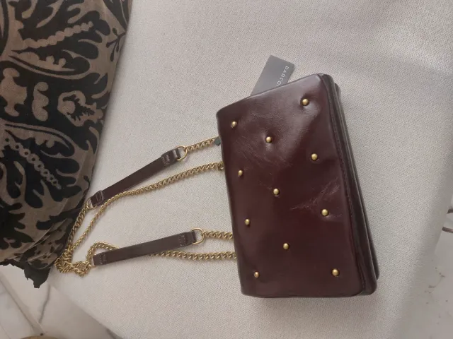 Bolso Parfois marrón tachuelas nuevo con etiqueta