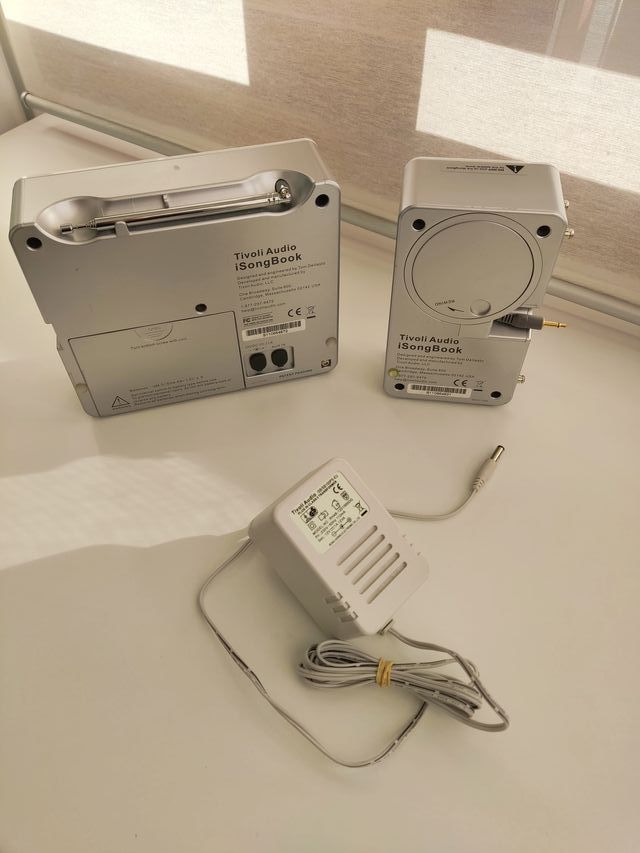 Radio Tivoli Audio iSongBook Blanca