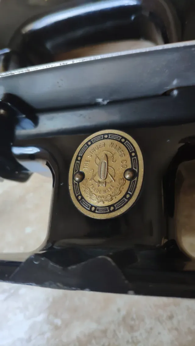 Máquina de coser Singer antigua de juguete 20k