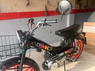 Mobylette Cady E-14 restaurada con documentacion