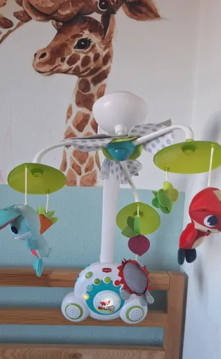 Móvil cuna Tiny Love con música